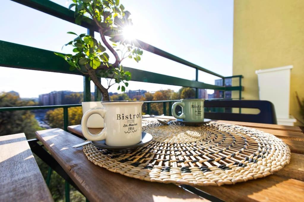 Charmy & Cozy Panoramic Flat 50M From M4 Stop ミラノ エクステリア 写真