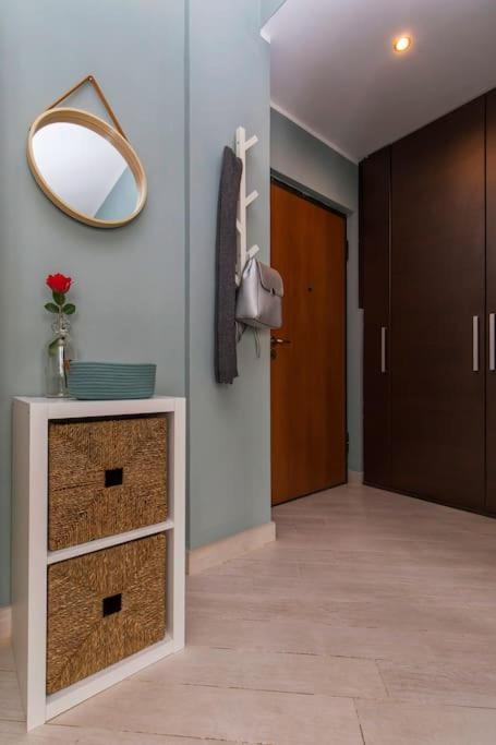 Charmy & Cozy Panoramic Flat 50M From M4 Stop ミラノ エクステリア 写真